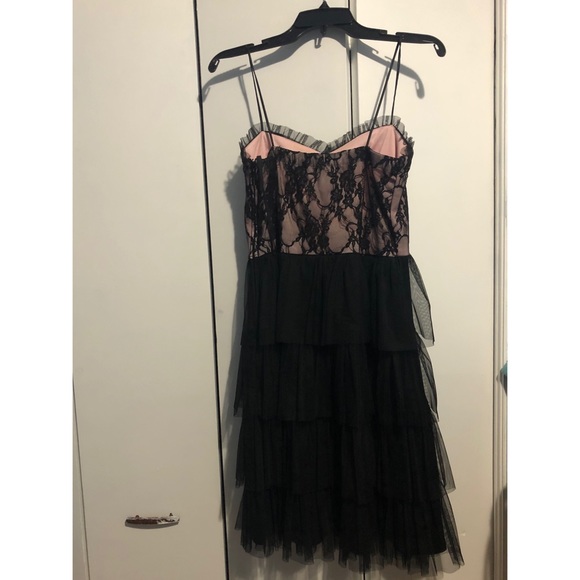 black and pink lace dress - Picture 2 of 2